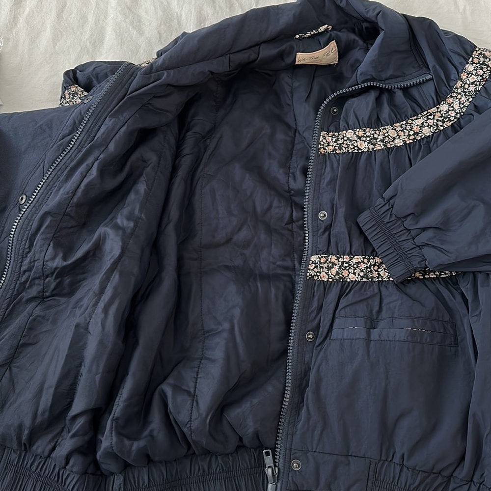 We the free large on my mind bomber jacket - Picture 7 of 8